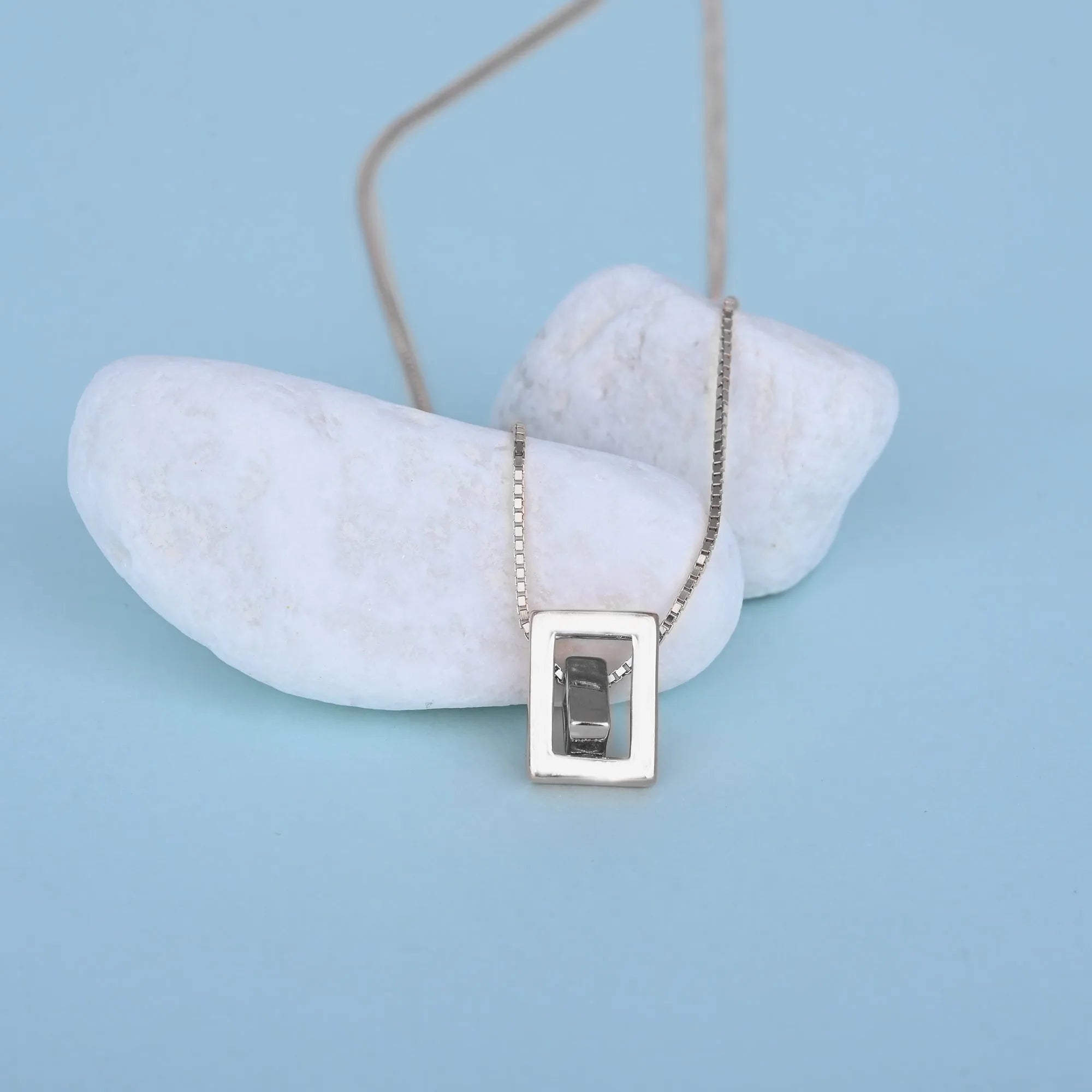 Linked Radiance Necklace - Touch925