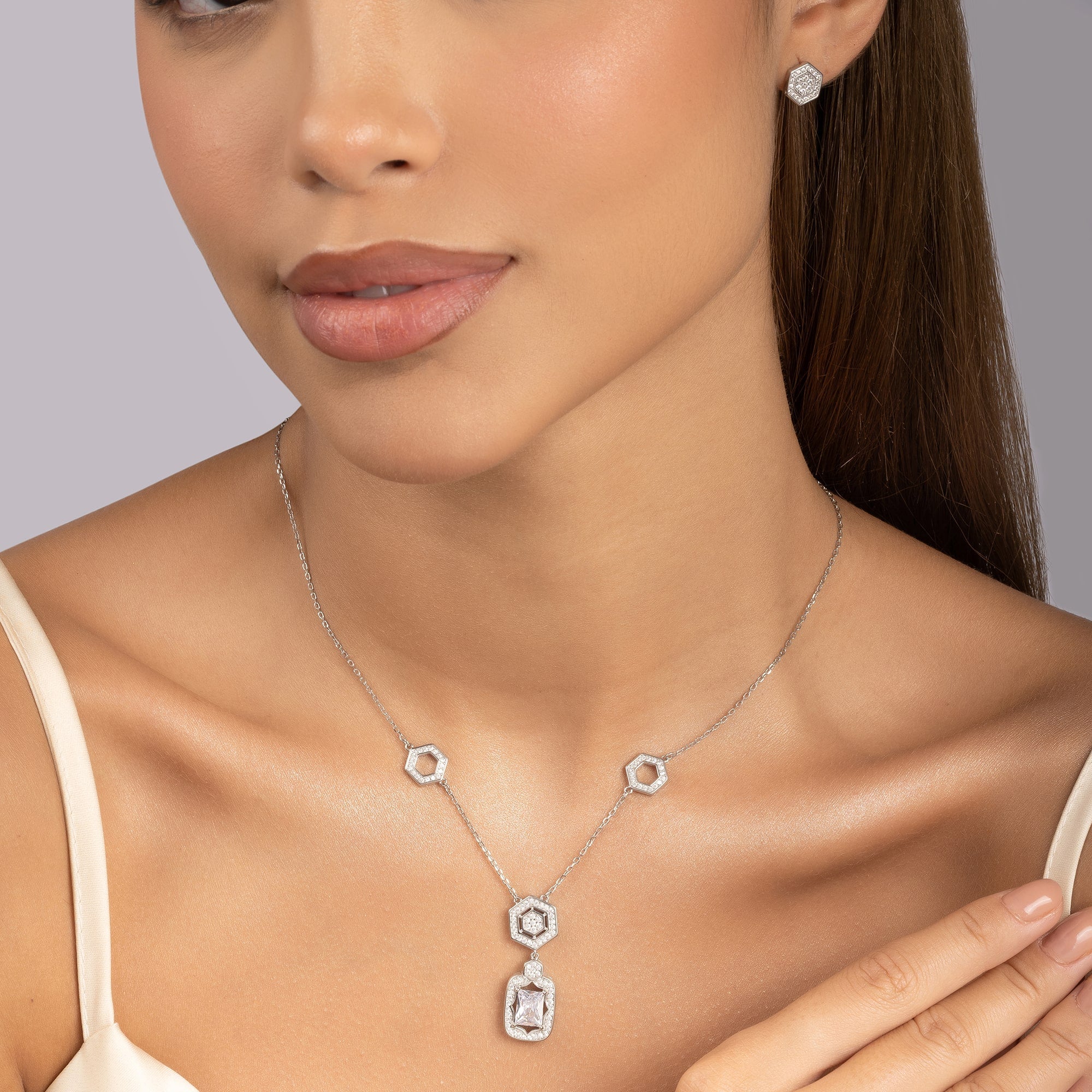 Elegant Geometry Necklace Set