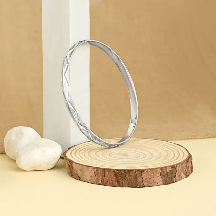 Silver Diamond Shape Grace Kada