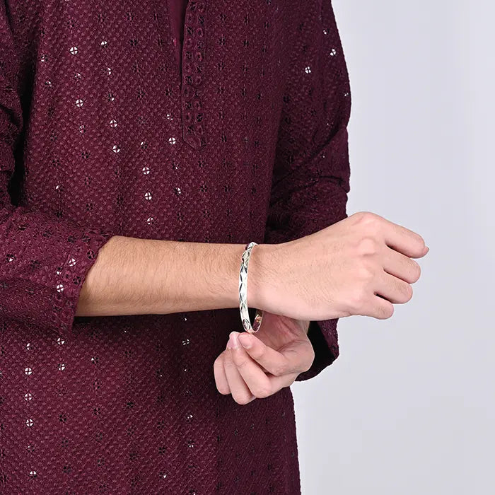 Silver Diamond Shape Grace Kada