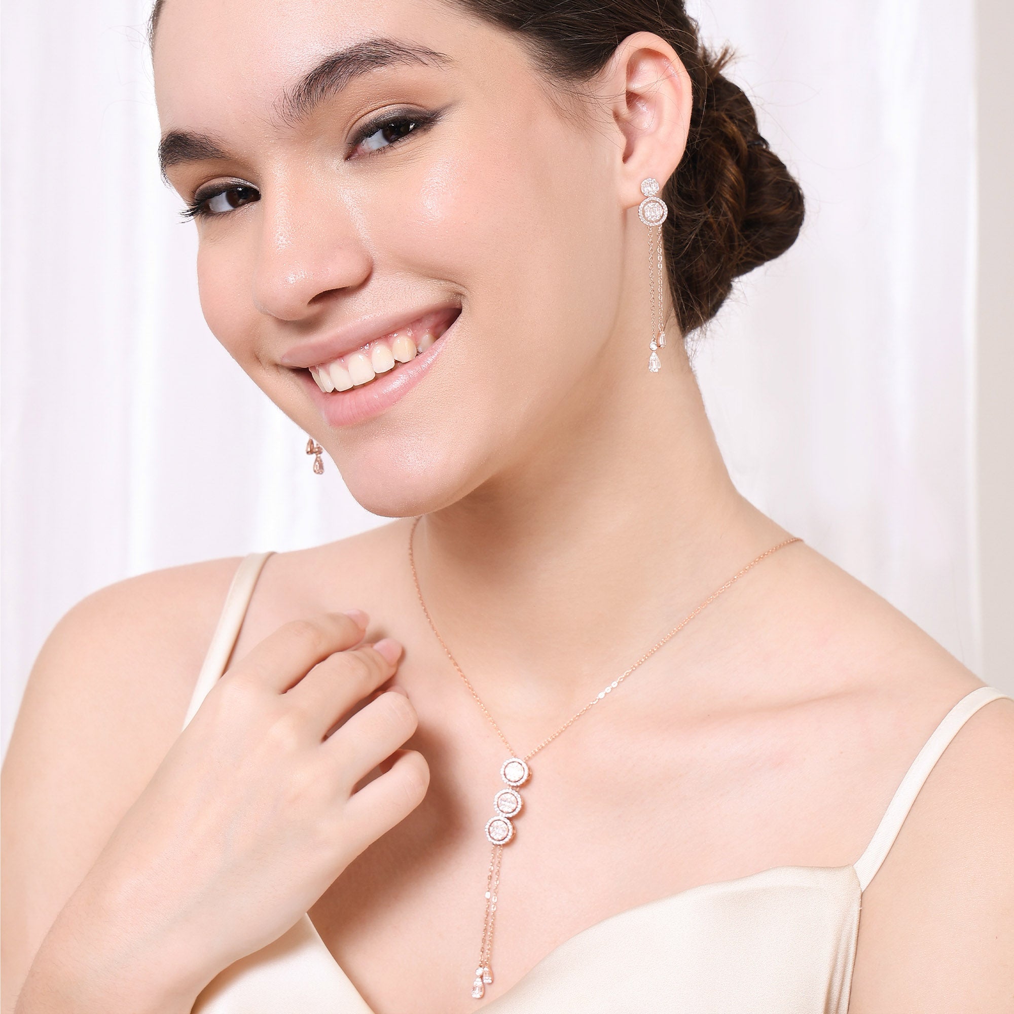 Circlet Symphony Silver Necklace Set