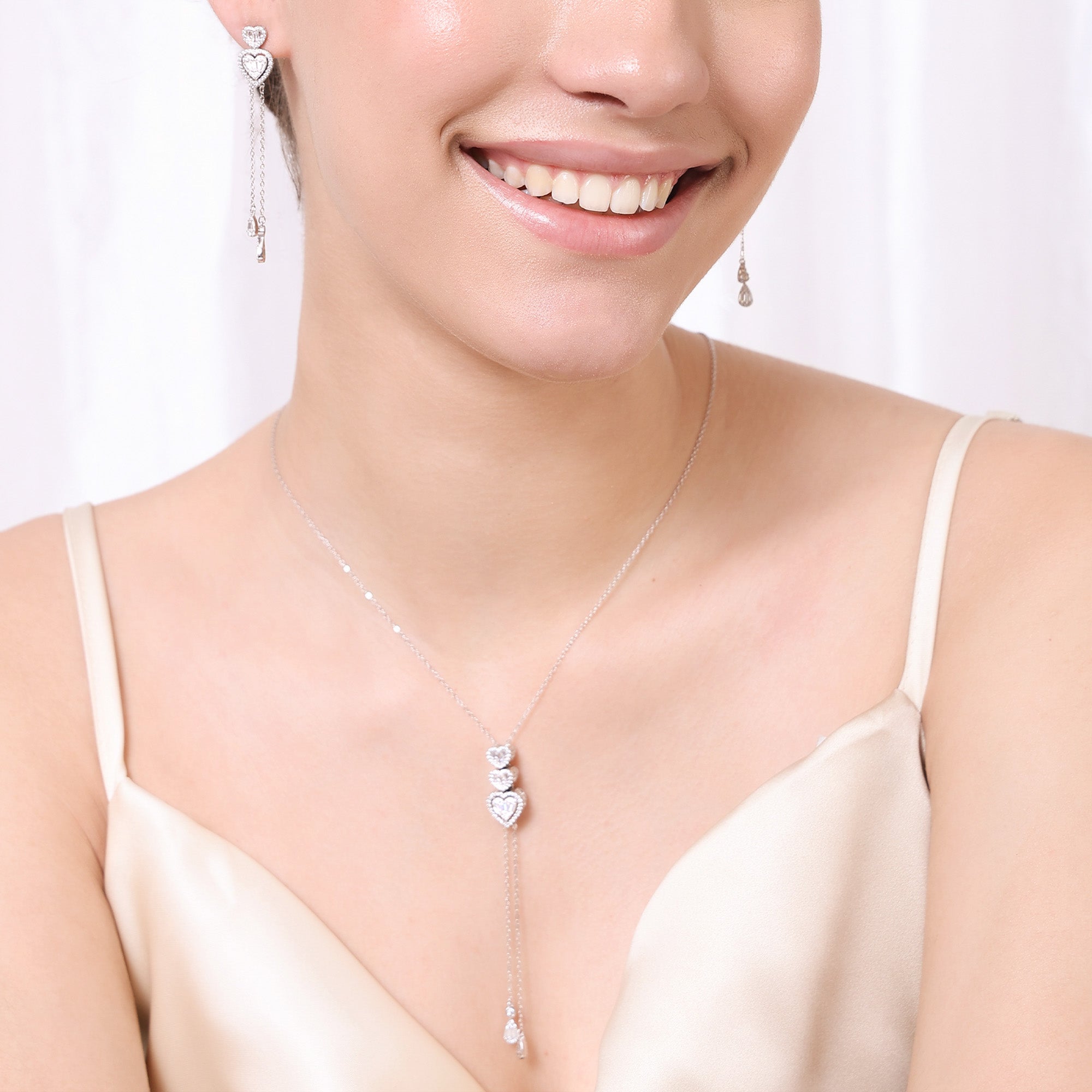 Graceful Heartstrings Silver Necklace Set