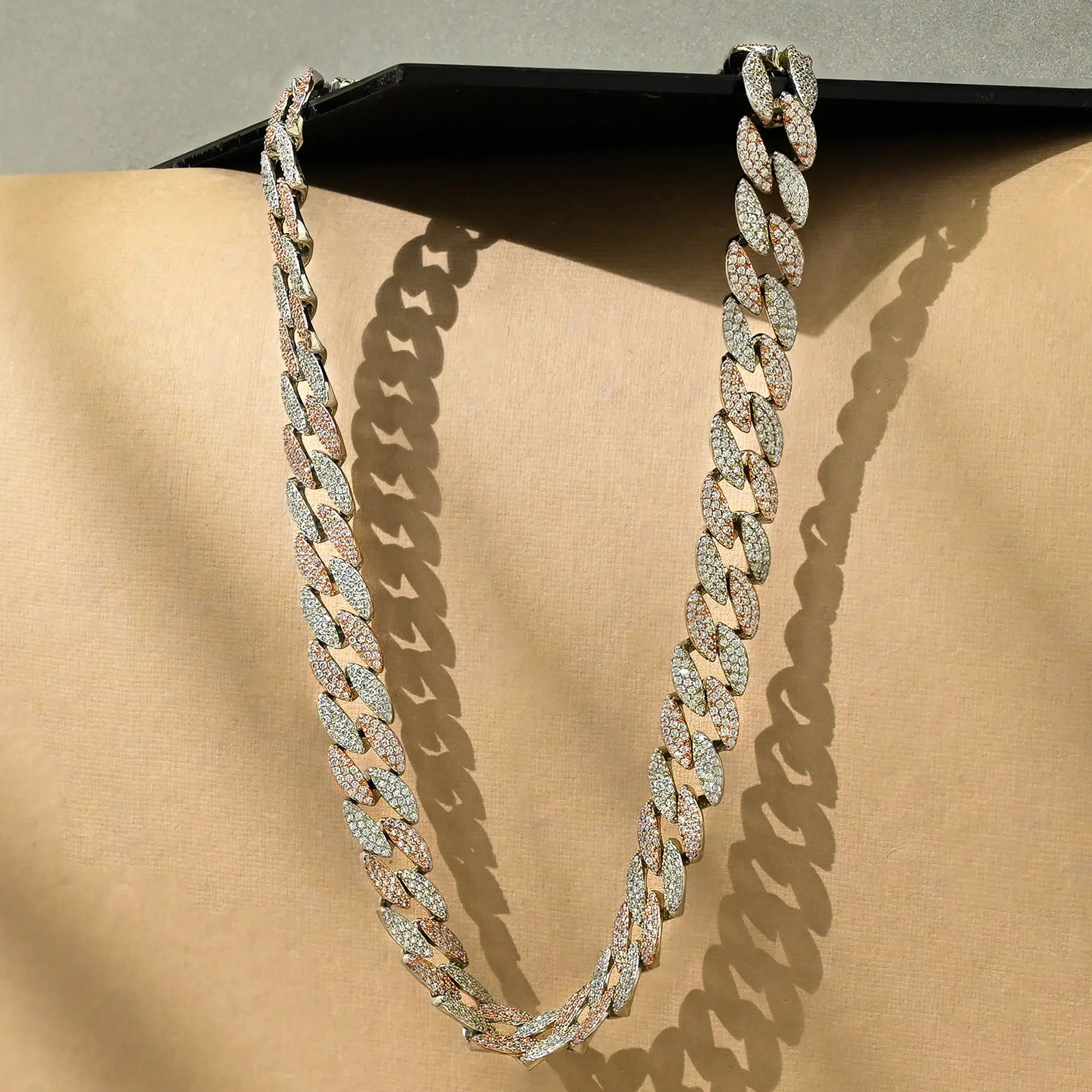 Studded Dual Tone Chunky Chain