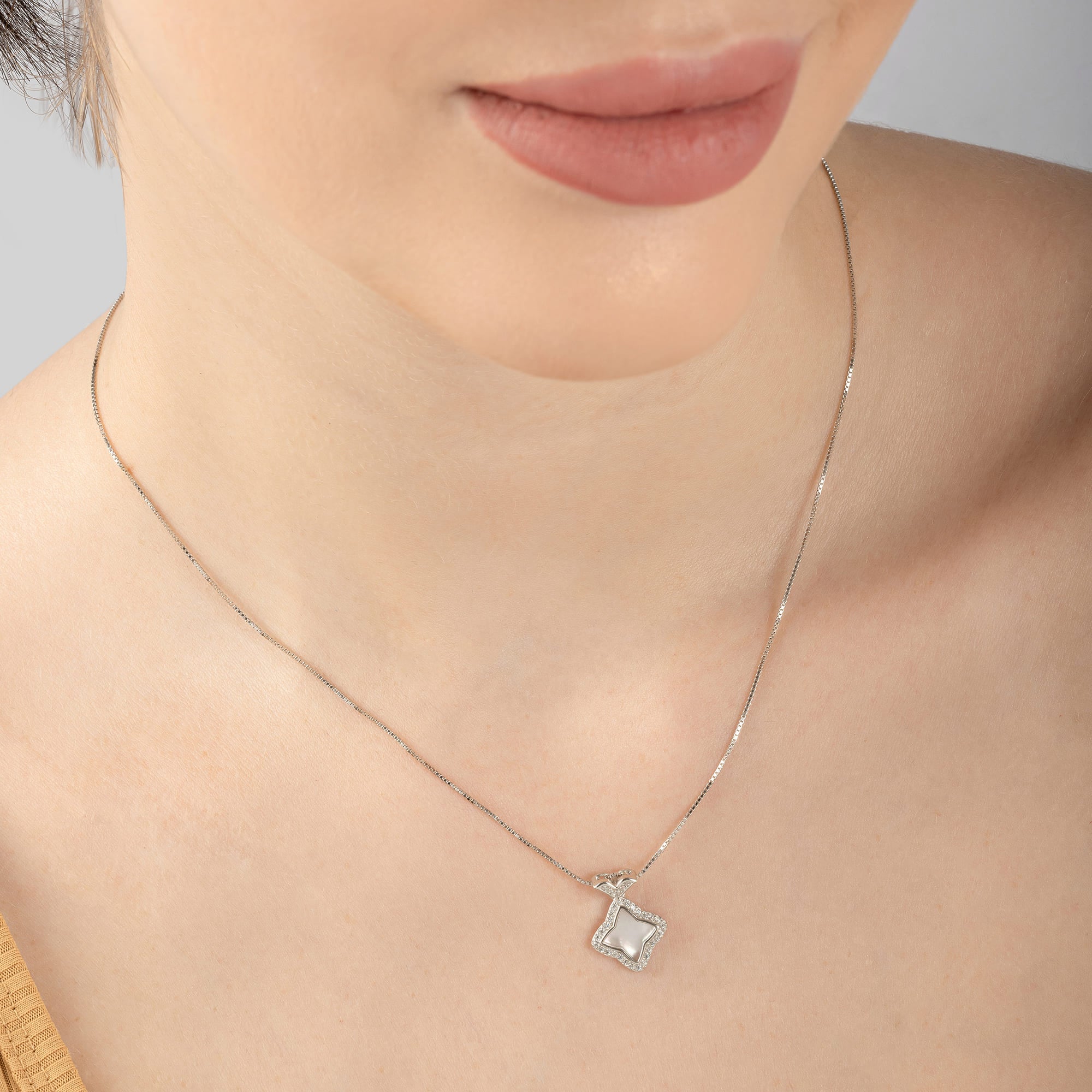 Petal Stone Necklace