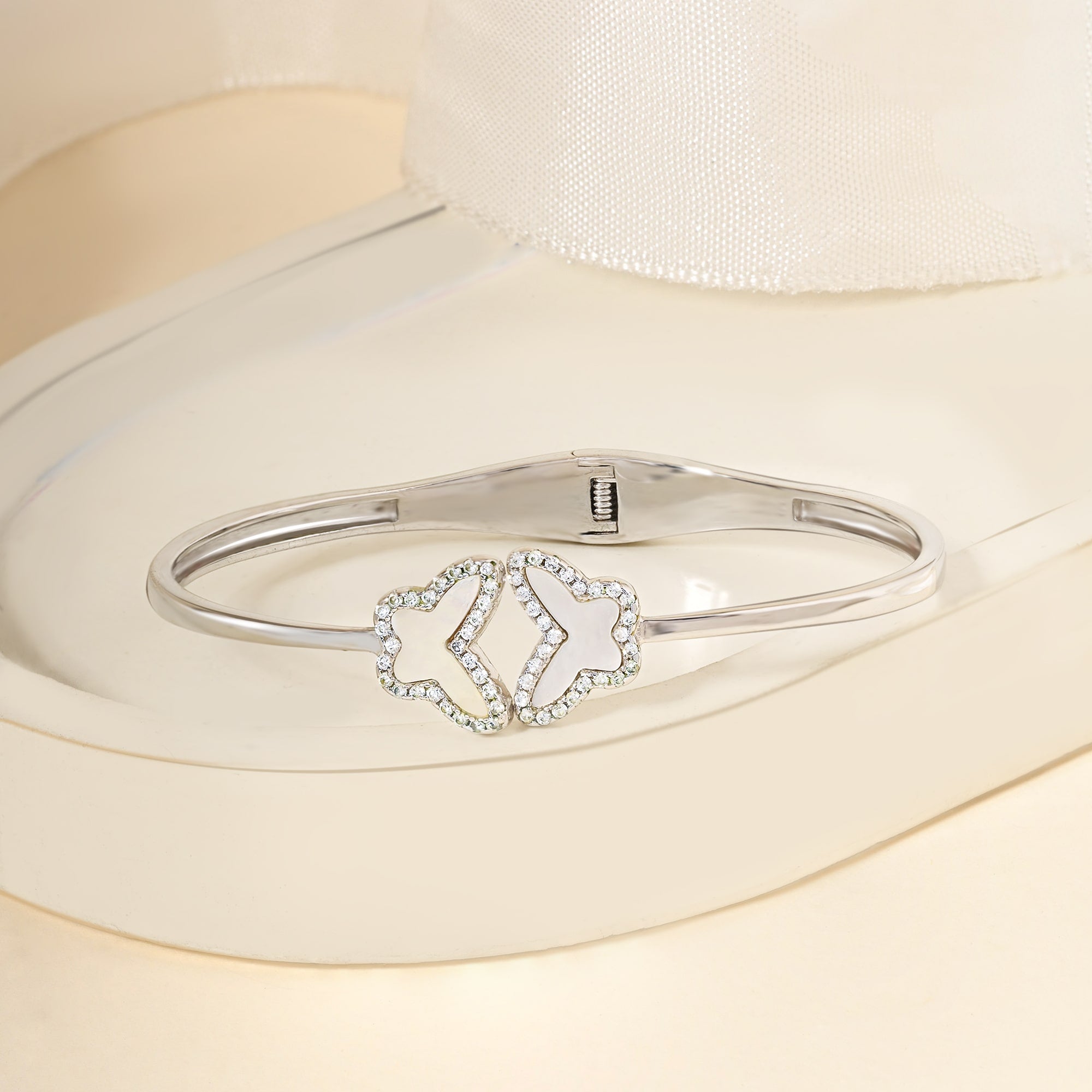 Butterfly Radiant Solitaire Kada