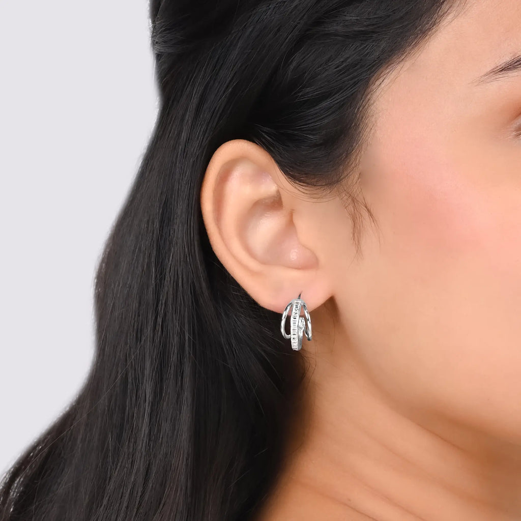 Structured Curvy Earring