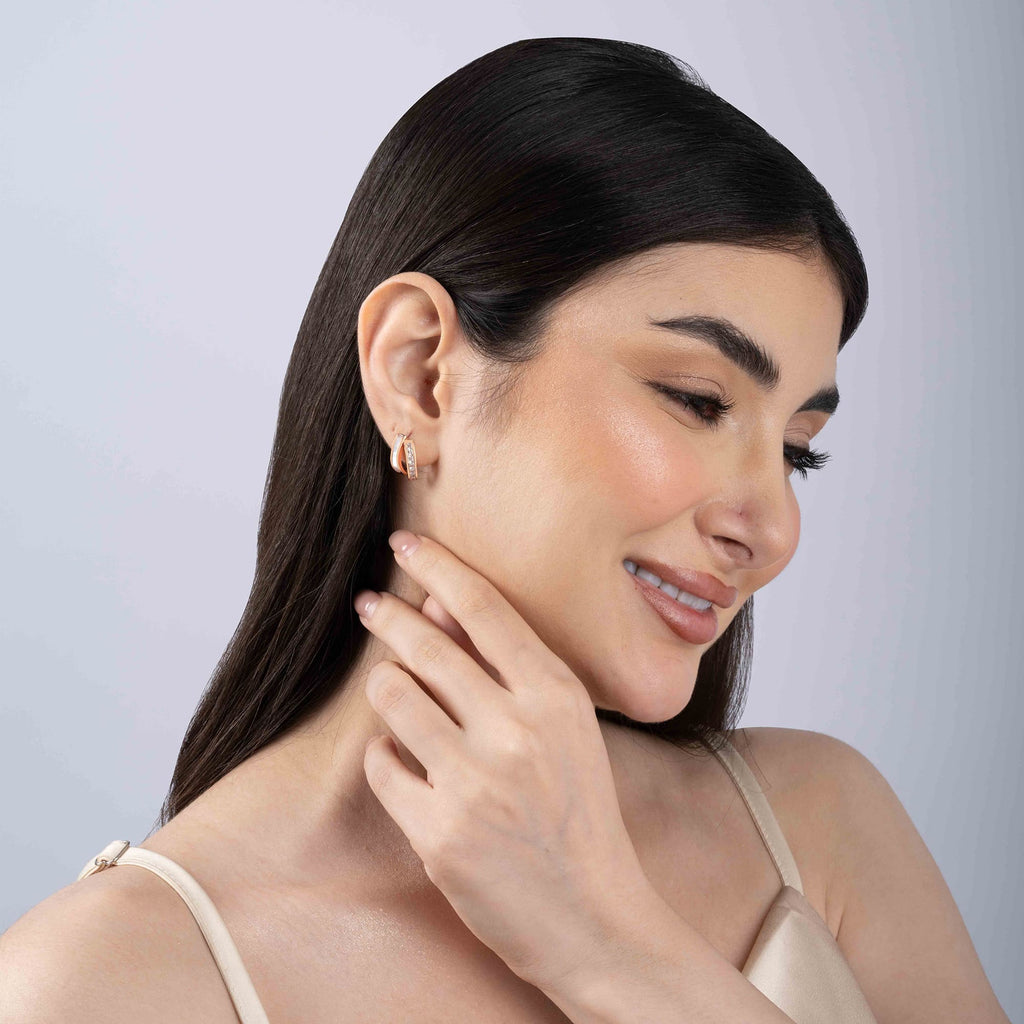 Interlinking Curve Silver Studs