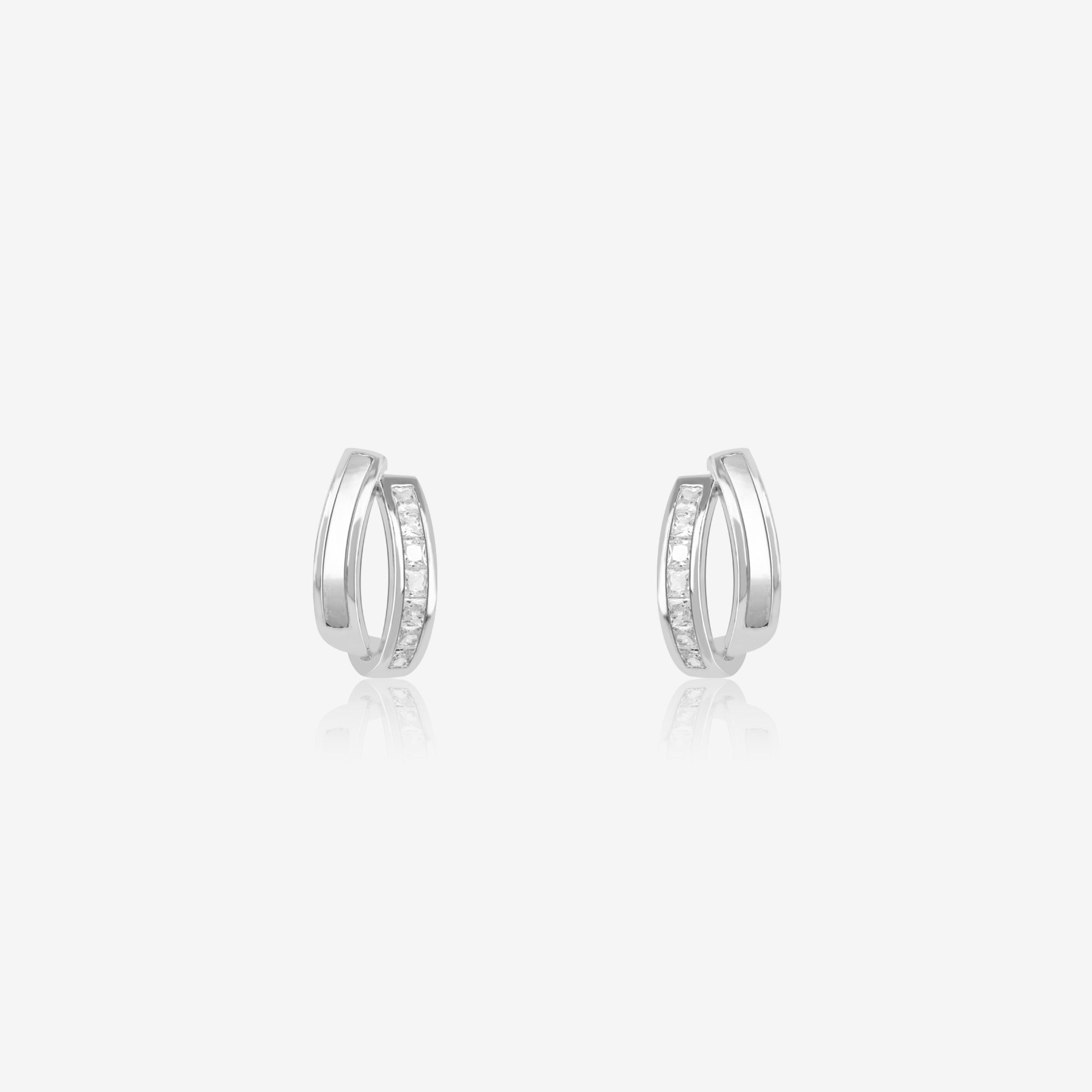 Interlinking Curve Silver Studs