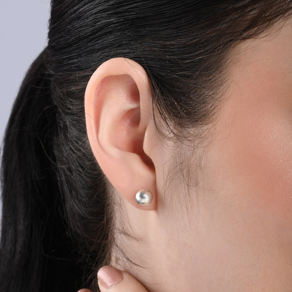 Radiant Classic Studs