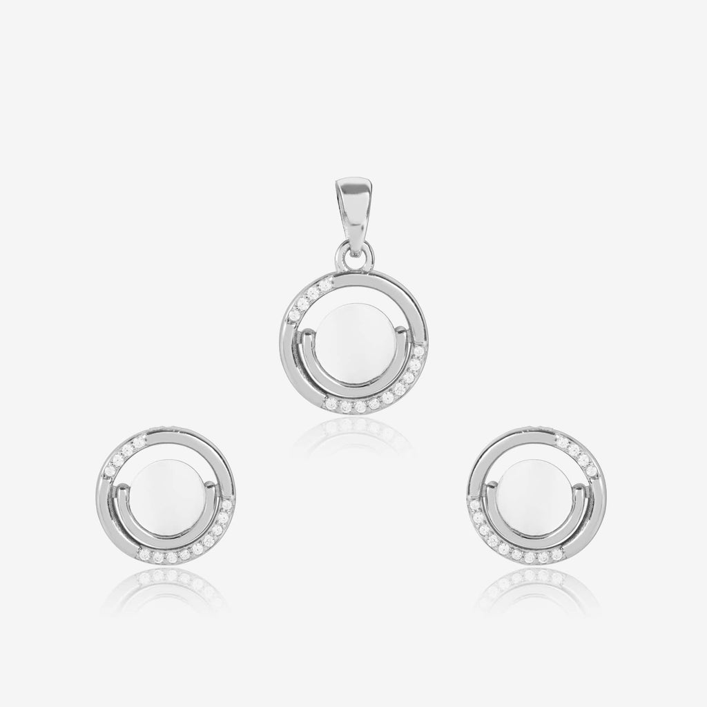 Radiant Circle Zirconia Pendant Set