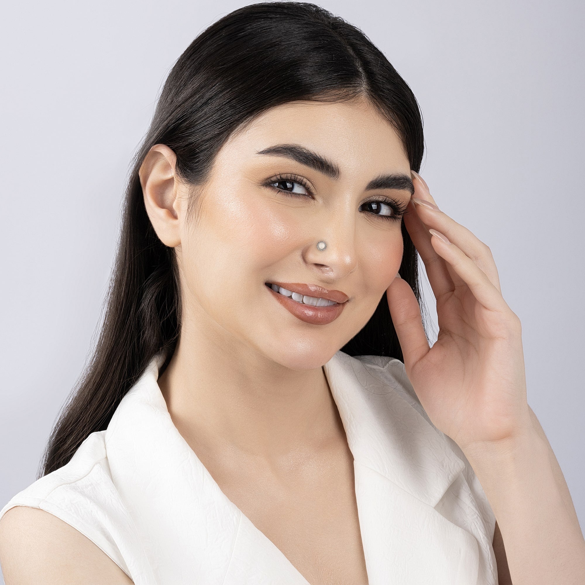 Pearl Oxidized Nose Pin