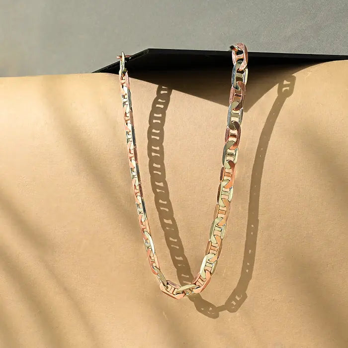 Interwoven Dual Tone Loop Chain