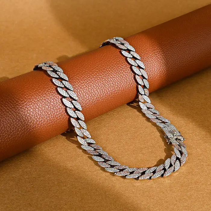 Studded Dual Tone Chunky Chain