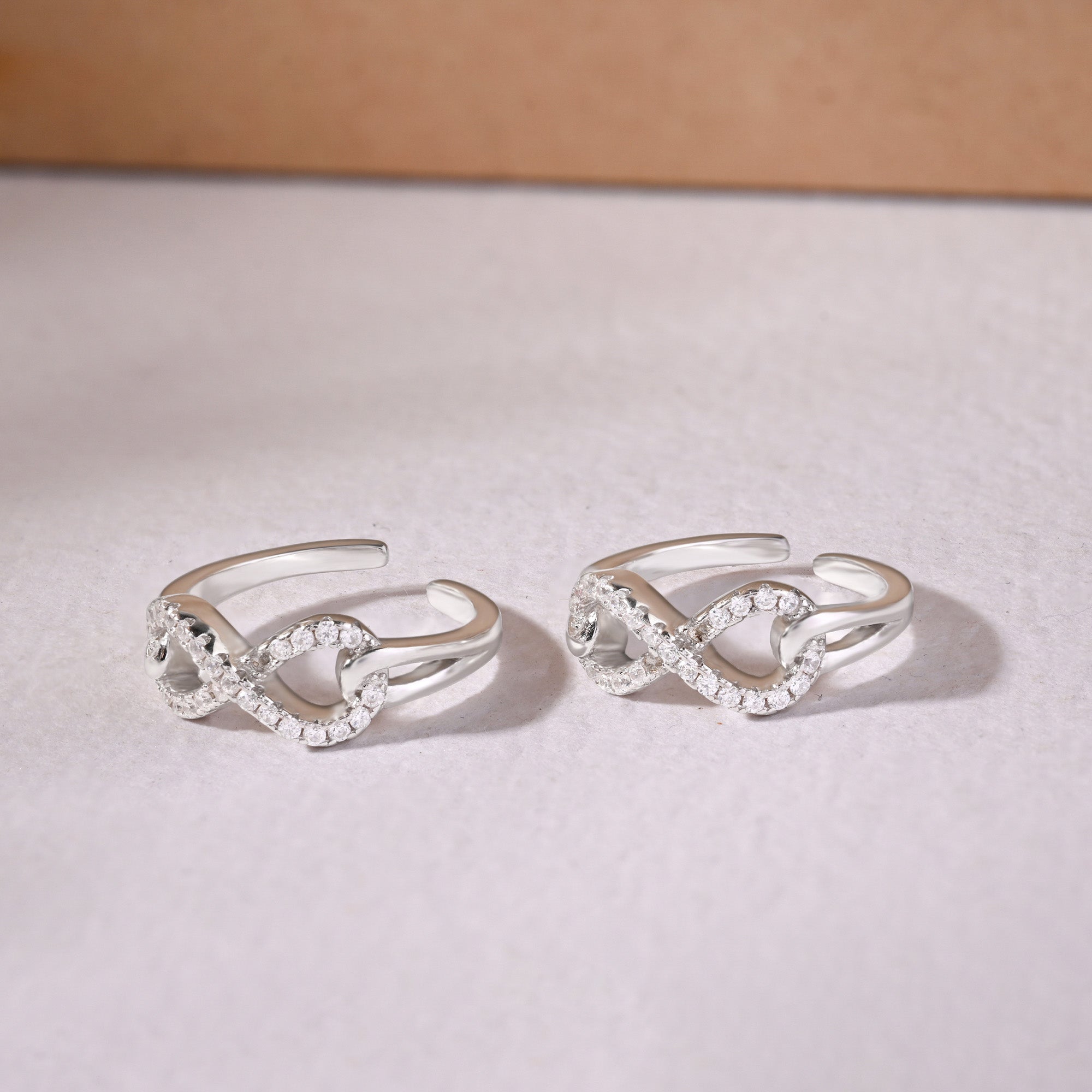 Stone Infinity Toe Ring